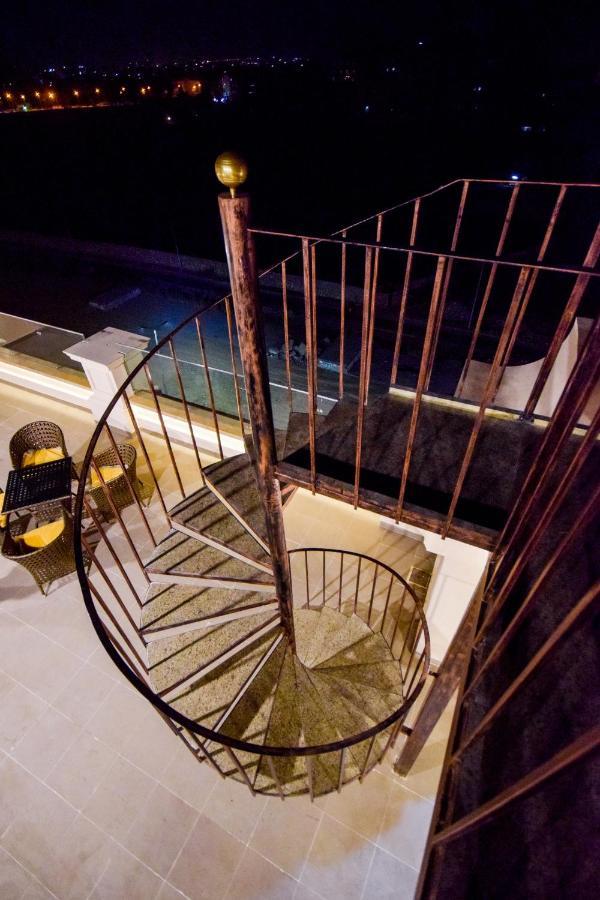 New Pyramid Quen Hotel Cairo Exterior foto
